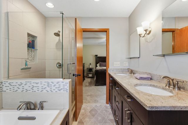 15505 Bryant Avenue S, Burnsville, MN 55306