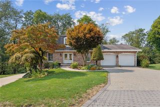 2516 Kentucky Ct, Lower Burrell, PA 15068