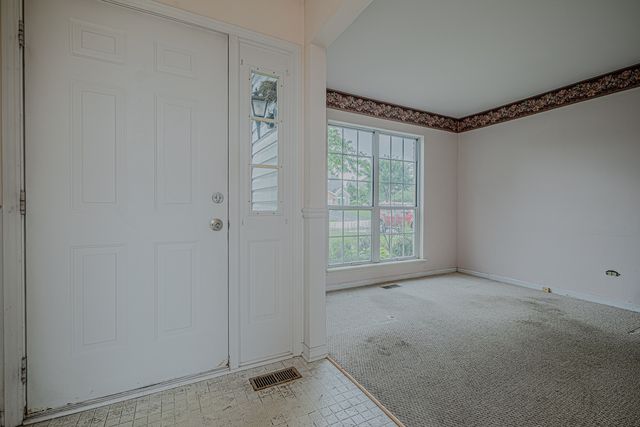 5907 Delaware Avenue, Gurnee, IL 60031