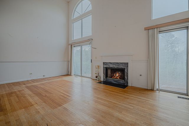 5907 Delaware Avenue, Gurnee, IL 60031