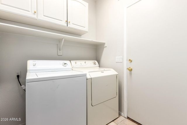 8965 E HILLVIEW Street, Mesa, AZ 85207