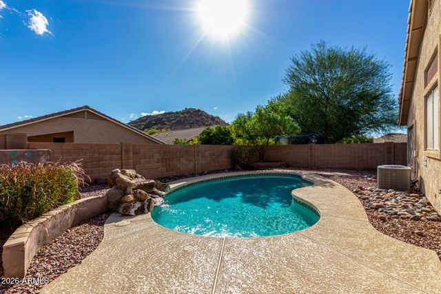 8965 E HILLVIEW Street, Mesa, AZ 85207