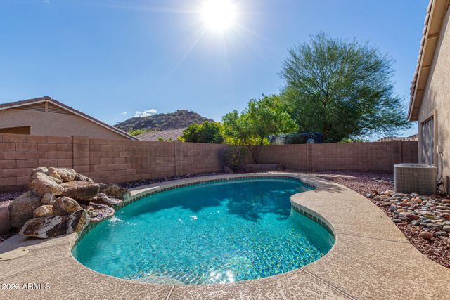 8965 E HILLVIEW Street, Mesa, AZ 85207