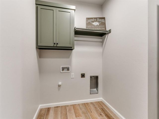 713 Summit Hollow Drive, Norman, OK 73071