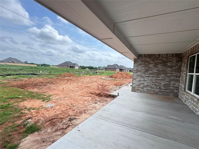 713 Summit Hollow Drive, Norman, OK 73071