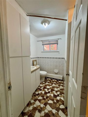 1081 Bay Shore Avenue, Bay Shore, NY 11706