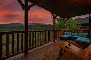 648 Park Vista Way, Gatlinburg, TN 37738