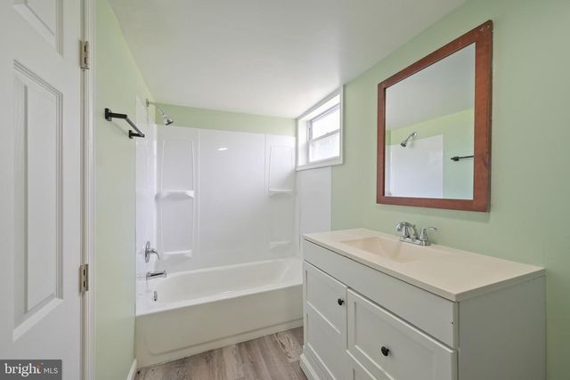 6811 5TH AVE, Baltimore, MD 21222