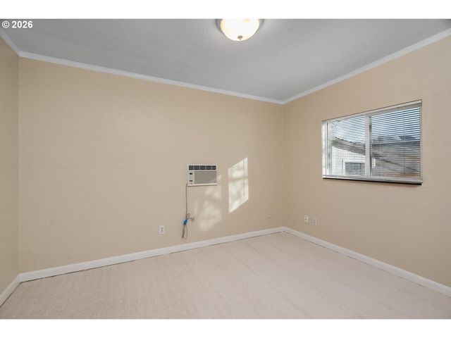 12406 Se FULLER Rd, Milwaukie, OR 97222