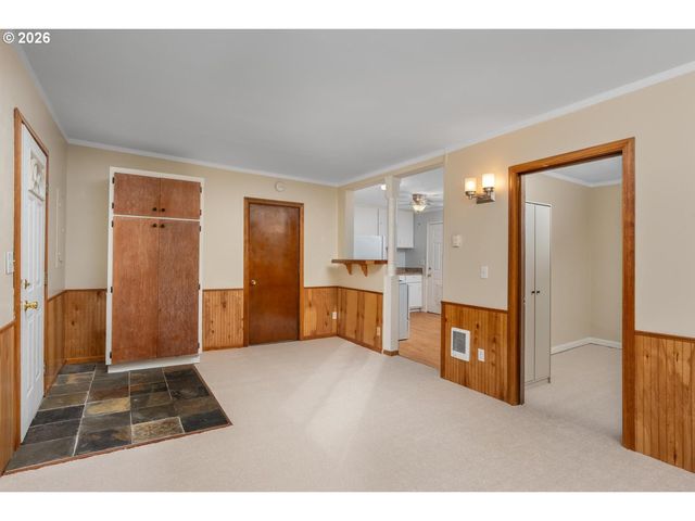 12406 Se FULLER Rd, Milwaukie, OR 97222