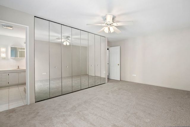 4250 Saratoga Avenue L214, Downers Grove, IL 60515