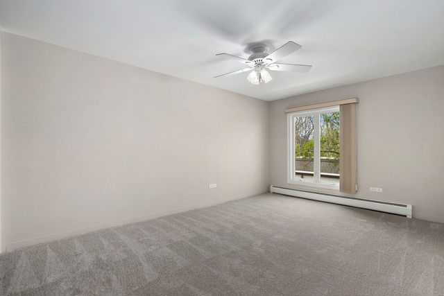 4250 Saratoga Avenue L214, Downers Grove, IL 60515