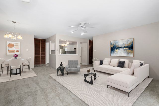 4250 Saratoga Avenue L214, Downers Grove, IL 60515