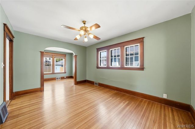 260 Warren Avenue, Tonawanda, NY 14217