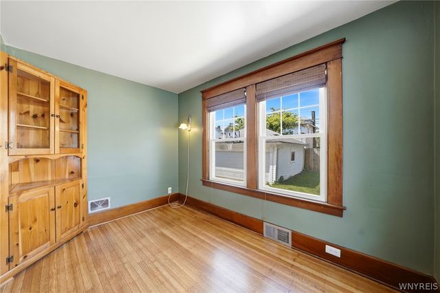 260 Warren Avenue, Tonawanda, NY 14217