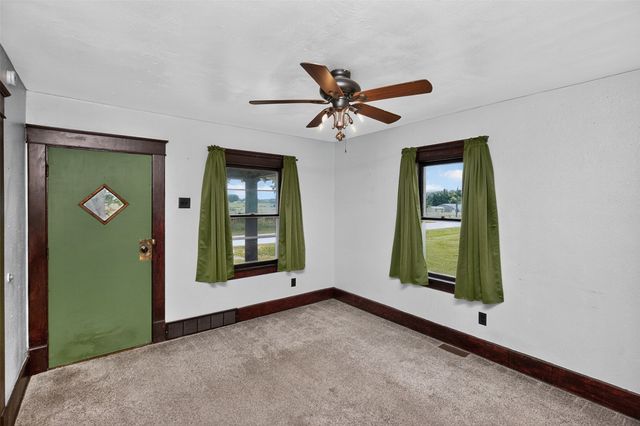 311 SE 2nd Street, Melcher Dallas, IA 50163