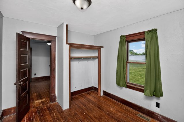 311 SE 2nd Street, Melcher Dallas, IA 50163