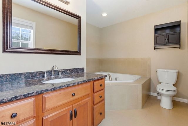 1 Brookview Ln, Hardyston Twp., NJ 07419