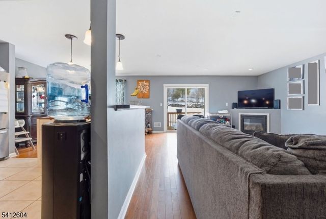 1 Brookview Ln, Hardyston Twp., NJ 07419