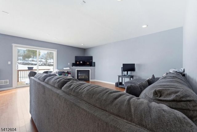 1 Brookview Ln, Hardyston Twp., NJ 07419