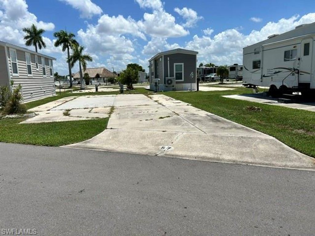 19681 Summerlin Rd D-57, FORT MYERS, FL 33908 — exterior