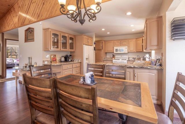 43847 Wolf Road, Big Bear, CA 92315