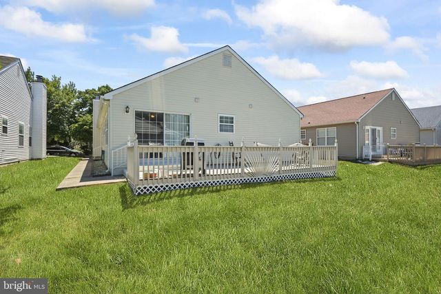 34 WINTERTON DR, Toms River, NJ 08757