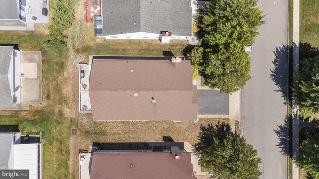 34 WINTERTON DR, Toms River, NJ 08757
