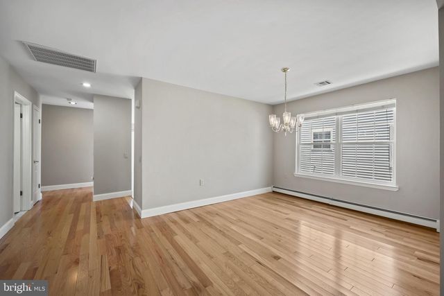 34 WINTERTON DR, Toms River, NJ 08757
