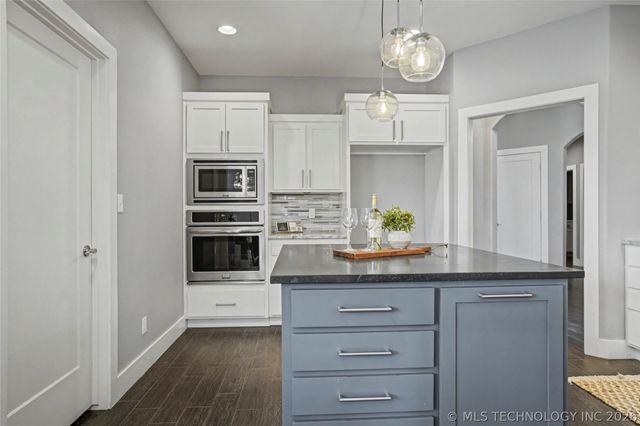 11427 S Ash Street, Jenks, OK 74037