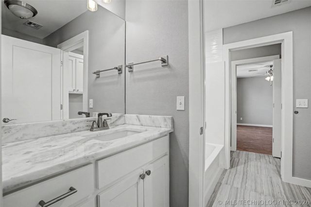 11427 S Ash Street, Jenks, OK 74037