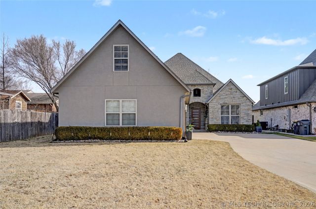 11427 S Ash Street, Jenks, OK 74037