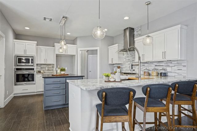 11427 S Ash Street, Jenks, OK 74037