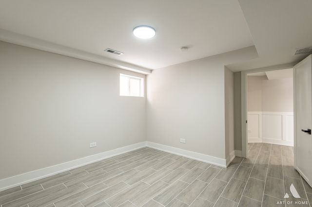 7715 New England Avenue, Burbank, IL 60459