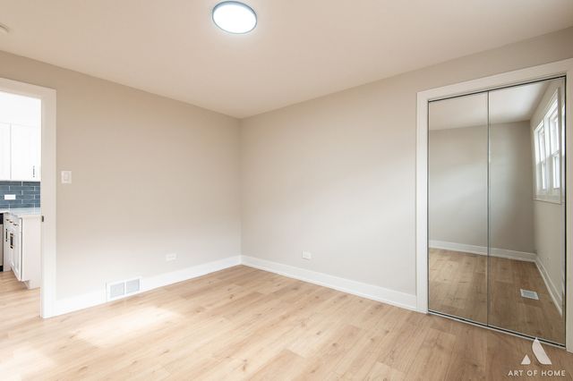 7715 New England Avenue, Burbank, IL 60459