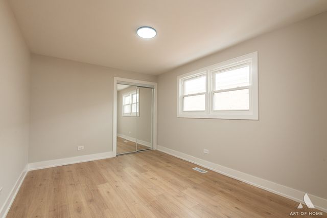 7715 New England Avenue, Burbank, IL 60459