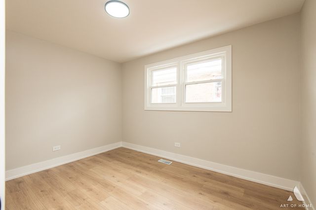 7715 New England Avenue, Burbank, IL 60459