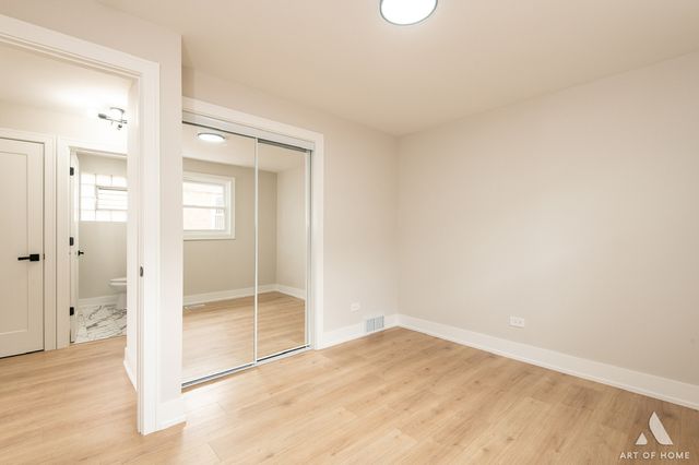 7715 New England Avenue, Burbank, IL 60459