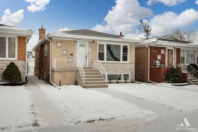 7715 New England Avenue, Burbank, IL 60459