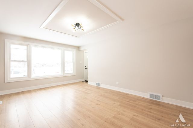 7715 New England Avenue, Burbank, IL 60459