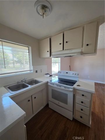 7490 Magnolia U, Riverside, CA 92504