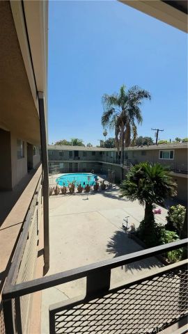 7490 Magnolia U, Riverside, CA 92504