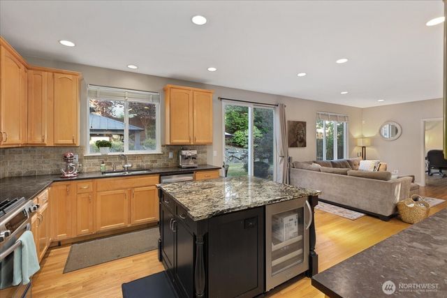 1620 Highland Terrace Court, Mukilteo, WA 98275