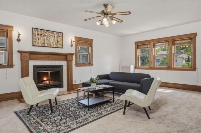 2133 Goodrich Avenue, Saint Paul, MN 55105