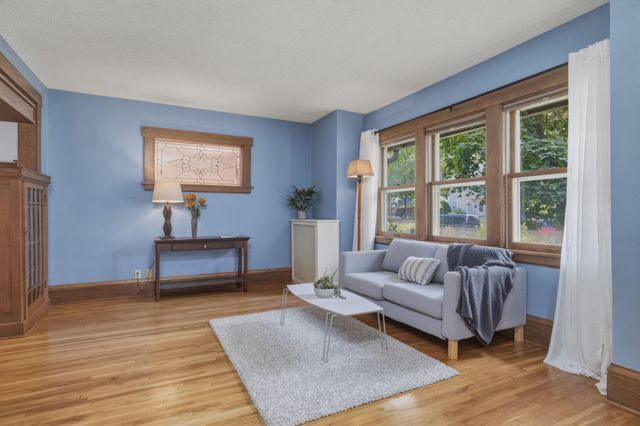 2133 Goodrich Avenue, Saint Paul, MN 55105