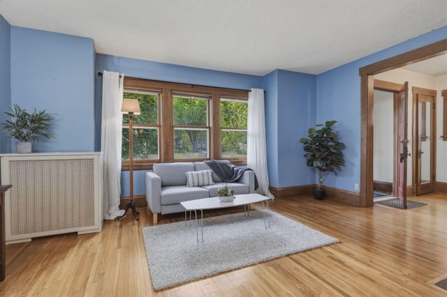 2133 Goodrich Avenue, Saint Paul, MN 55105