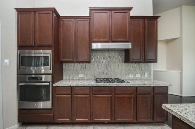 9503 Wheatfield Lane, Rosenberg, TX 77469