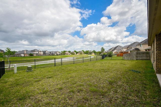9503 Wheatfield Lane, Rosenberg, TX 77469