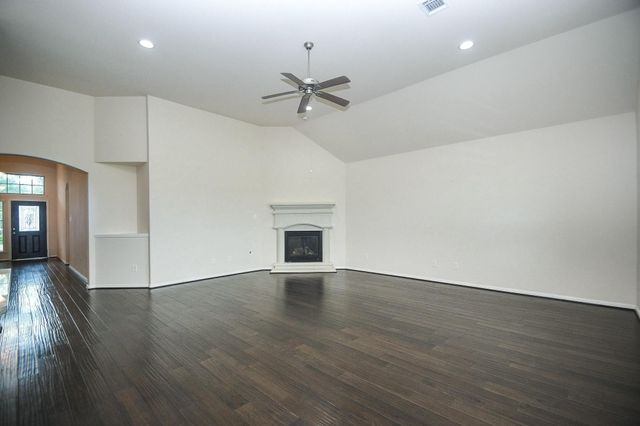 9503 Wheatfield Lane, Rosenberg, TX 77469