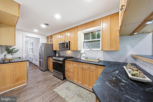 404 CENTRE ST, Haddonfield, NJ 08033